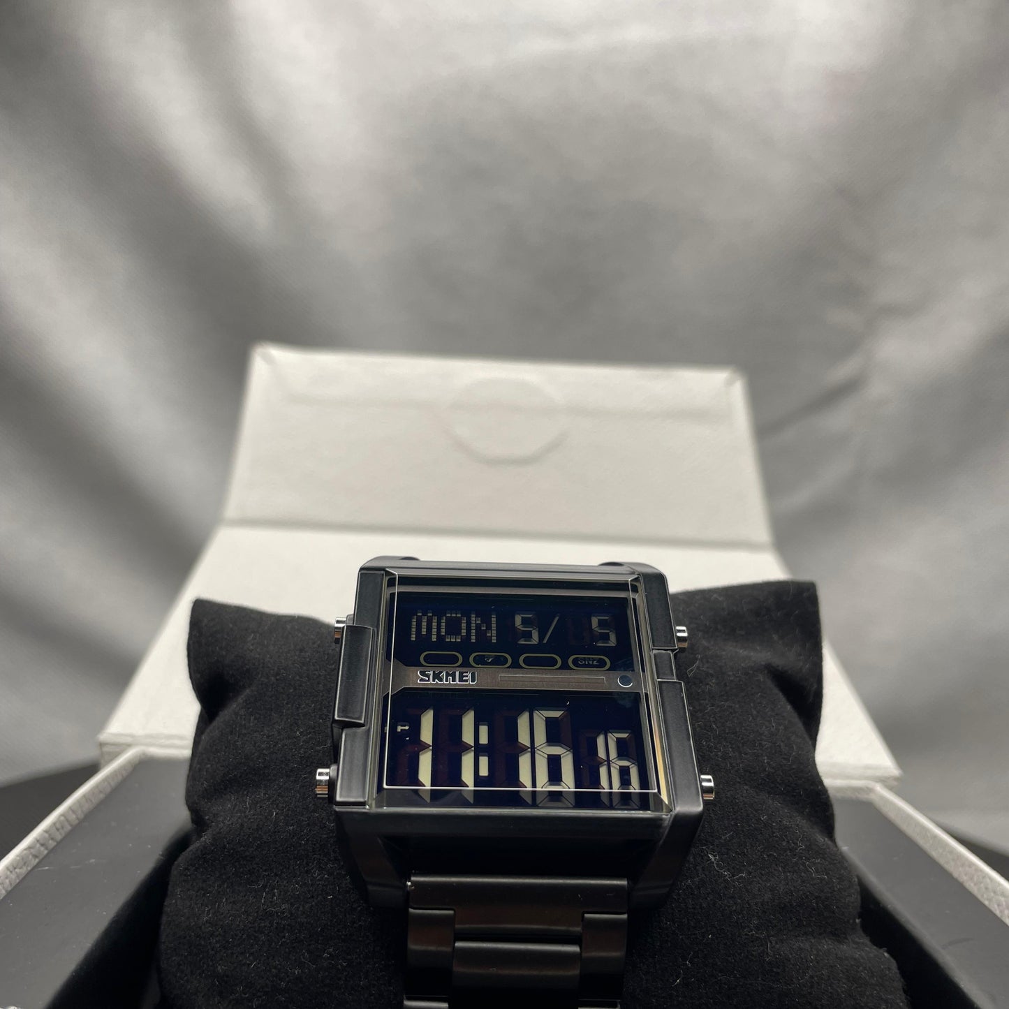 SKMEI TitanZ Men’s Digital Sport Watch – Multi-Function