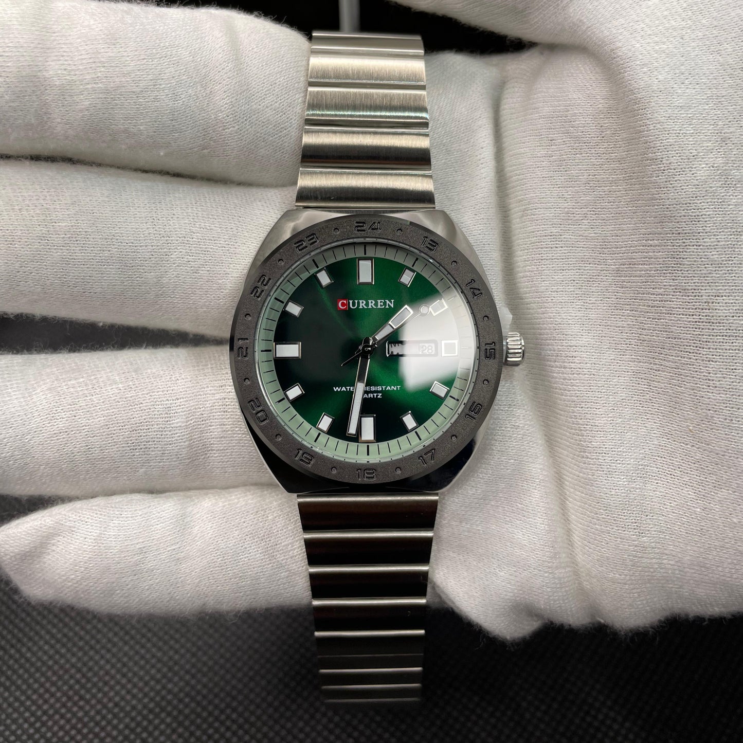 CURREN Valor Steel Men’s Wrist Watch – Classic Design