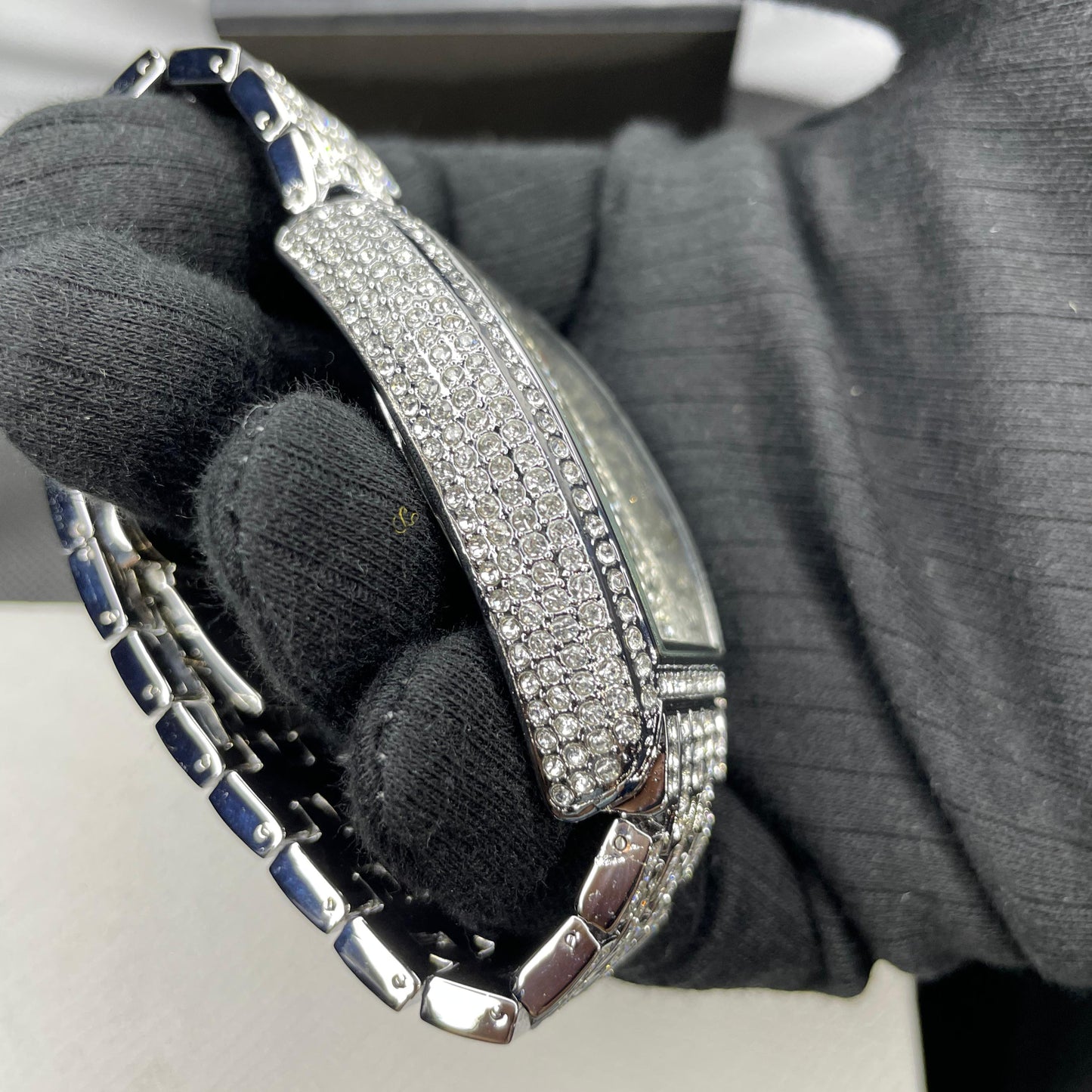 Franck Muller Vanguard Silver Diamond Edition Watch