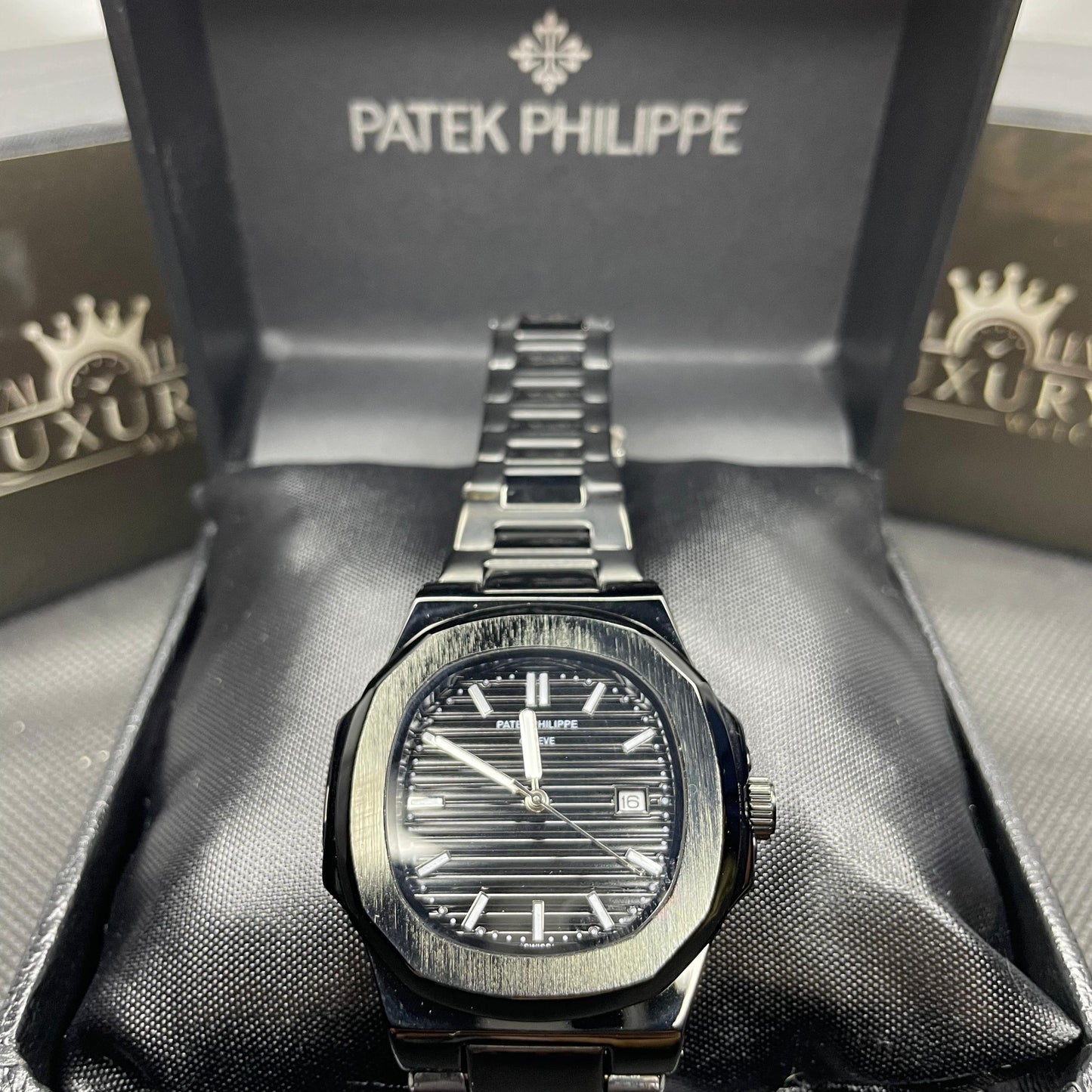Patek Philippe Nautilus All Black Edition