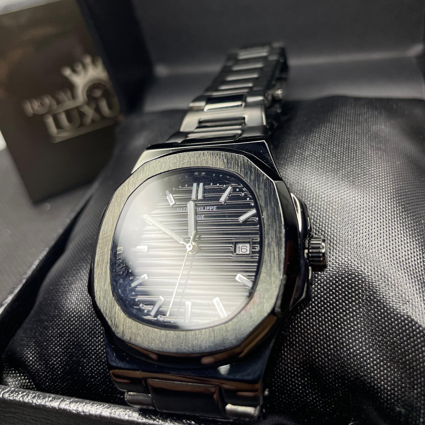 Patek Philippe Nautilus All Black Edition
