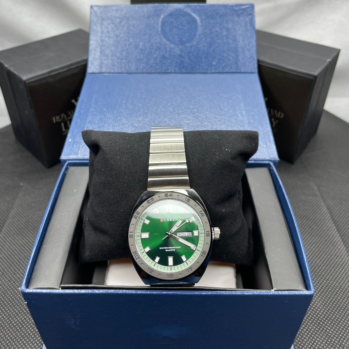 CURREN Valor Steel Men’s Wrist Watch – Classic Design