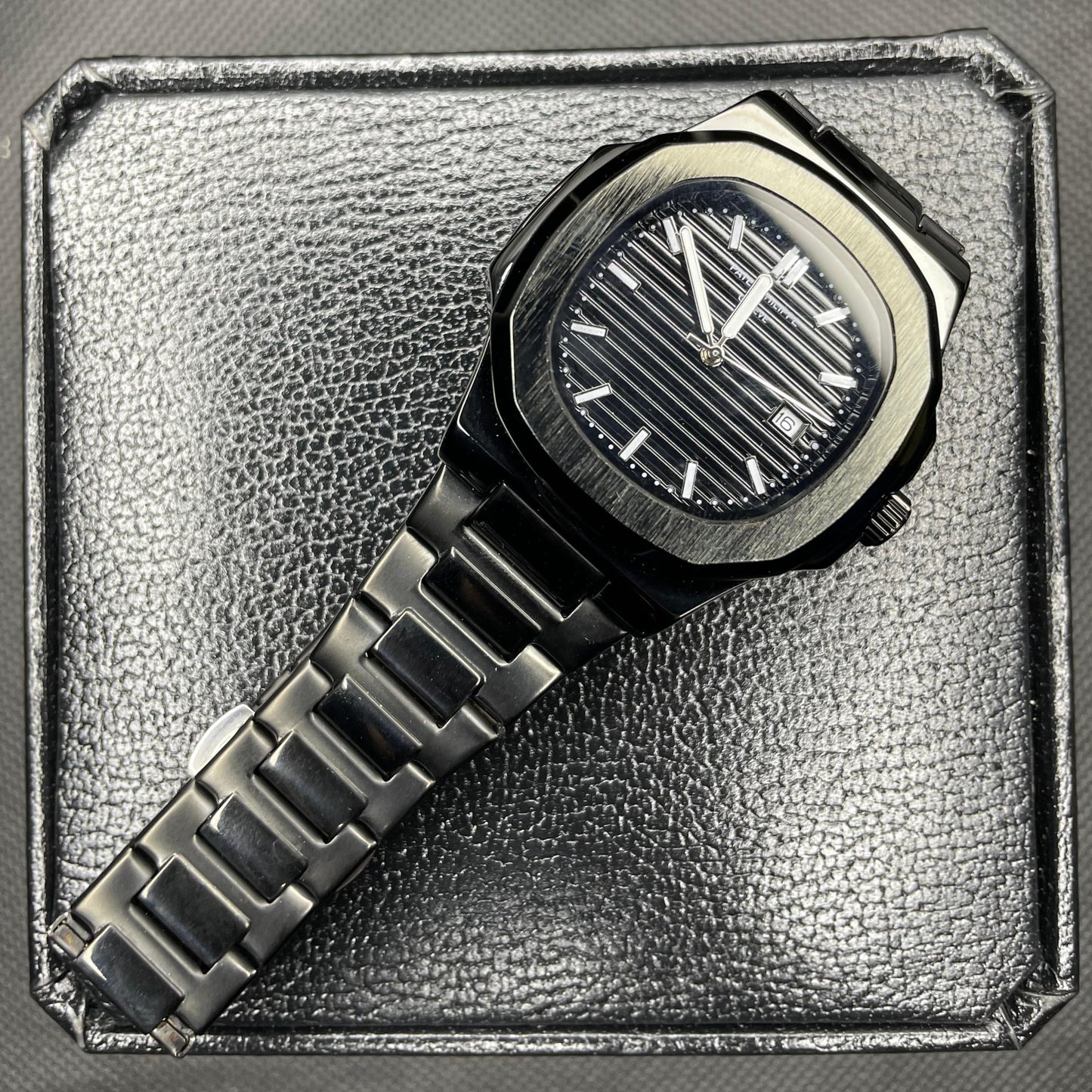 Patek Philippe Nautilus All Black Edition